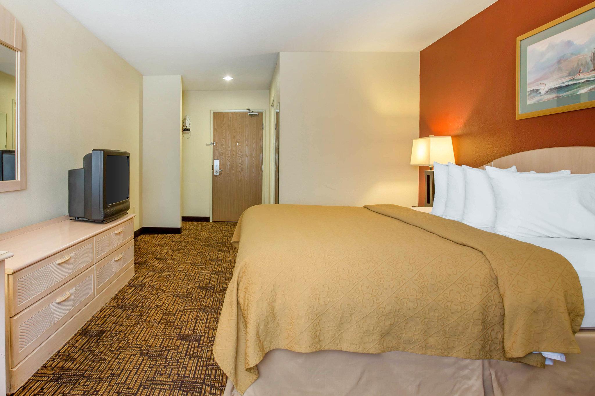 Quality Inn & Suites Від Екстер'єр фото