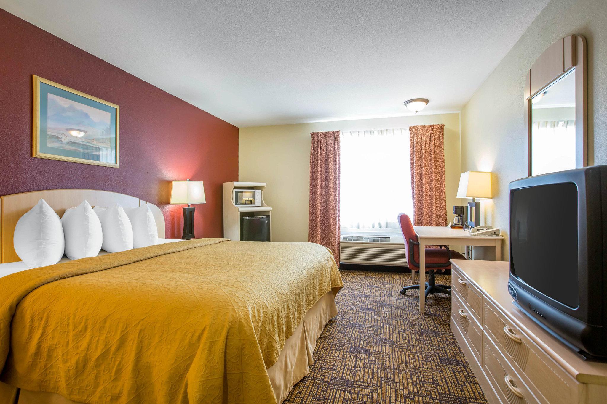 Quality Inn & Suites Від Екстер'єр фото