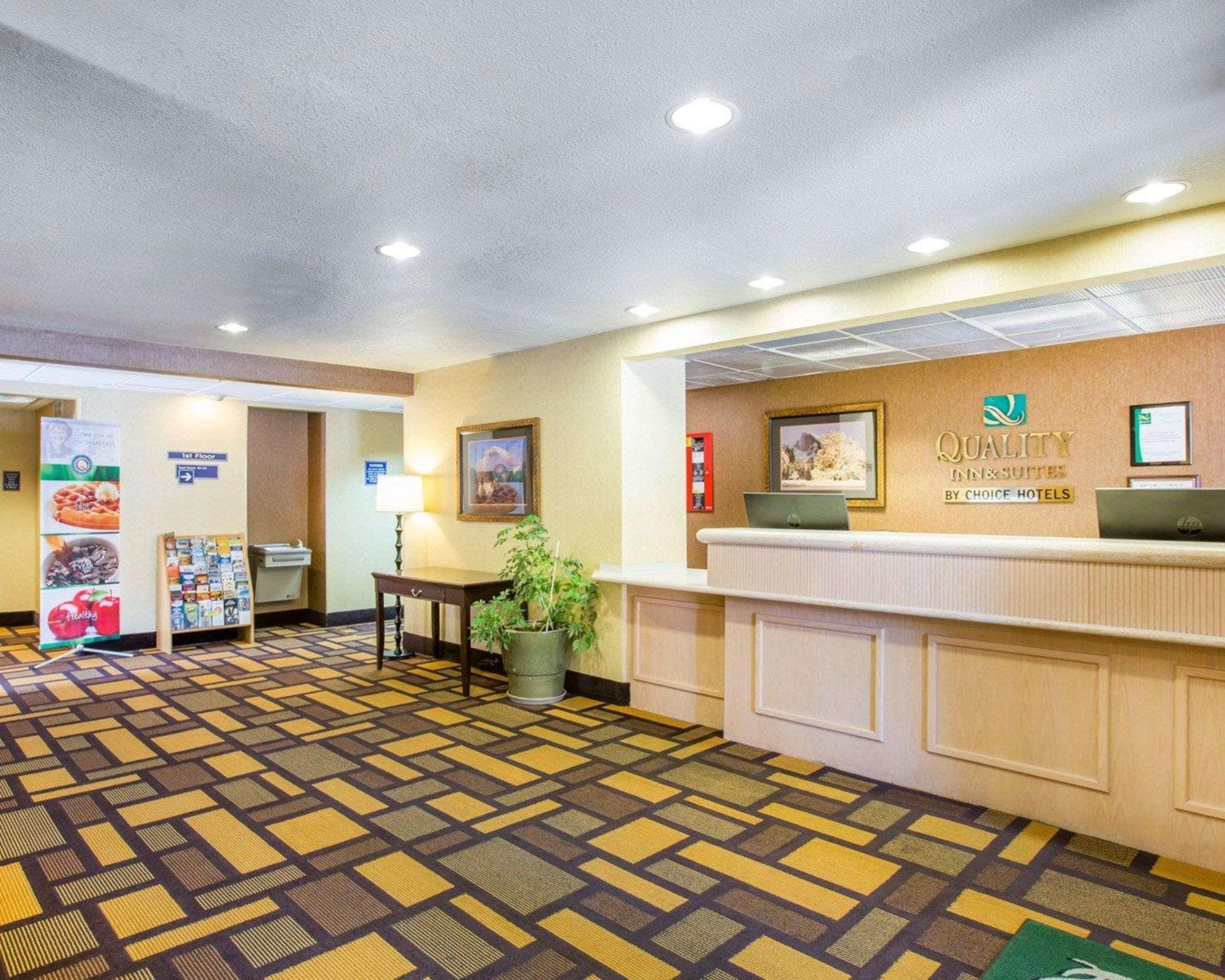 Quality Inn & Suites Від Екстер'єр фото
