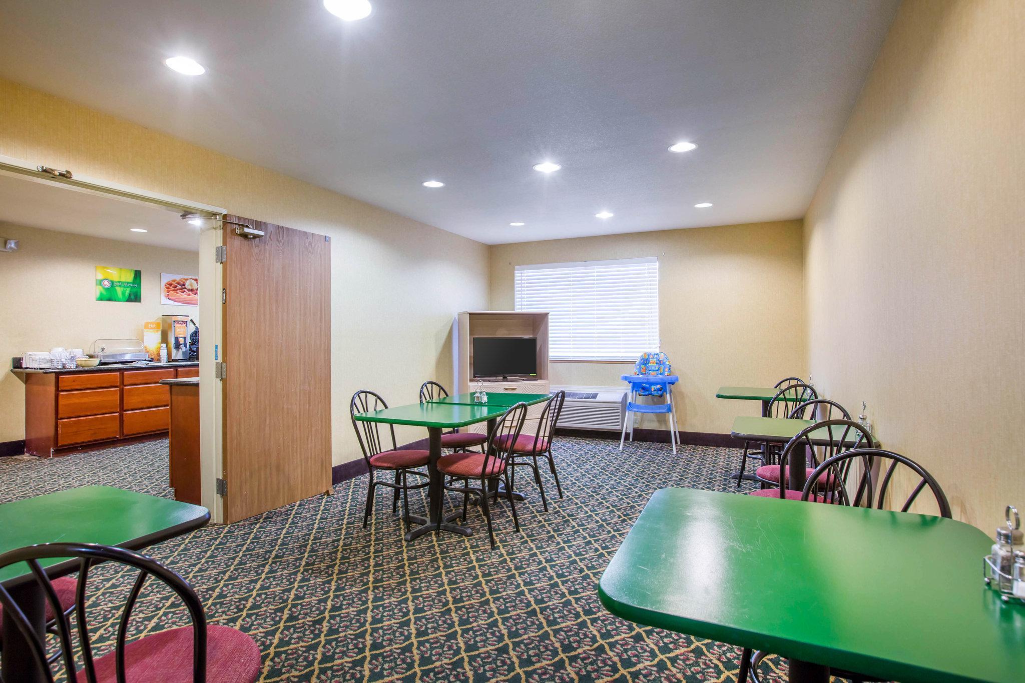 Quality Inn & Suites Від Екстер'єр фото