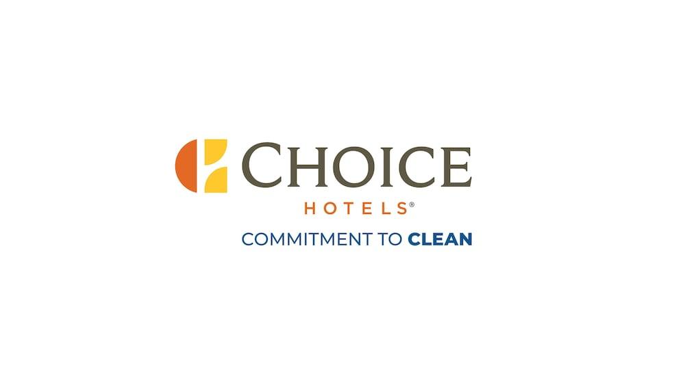 Quality Inn & Suites Від Екстер'єр фото