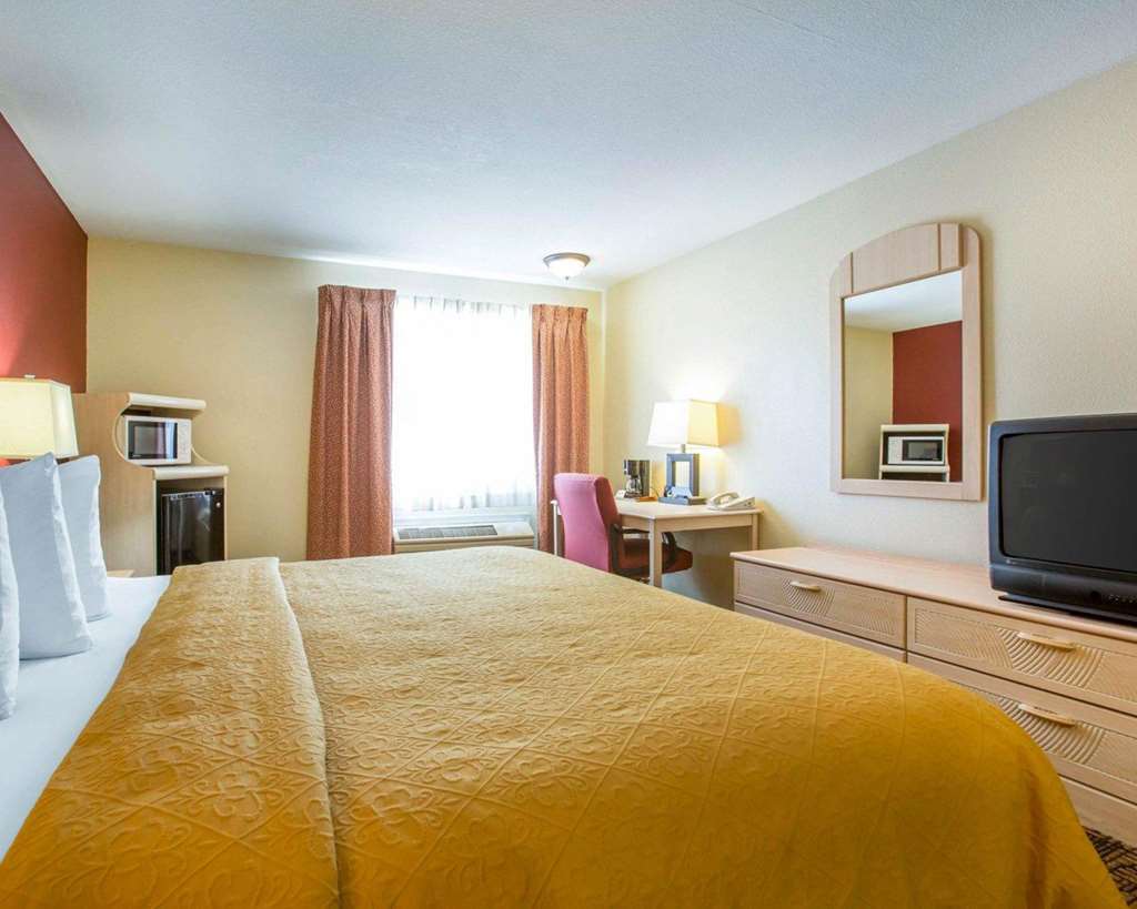 Quality Inn & Suites Від Екстер'єр фото